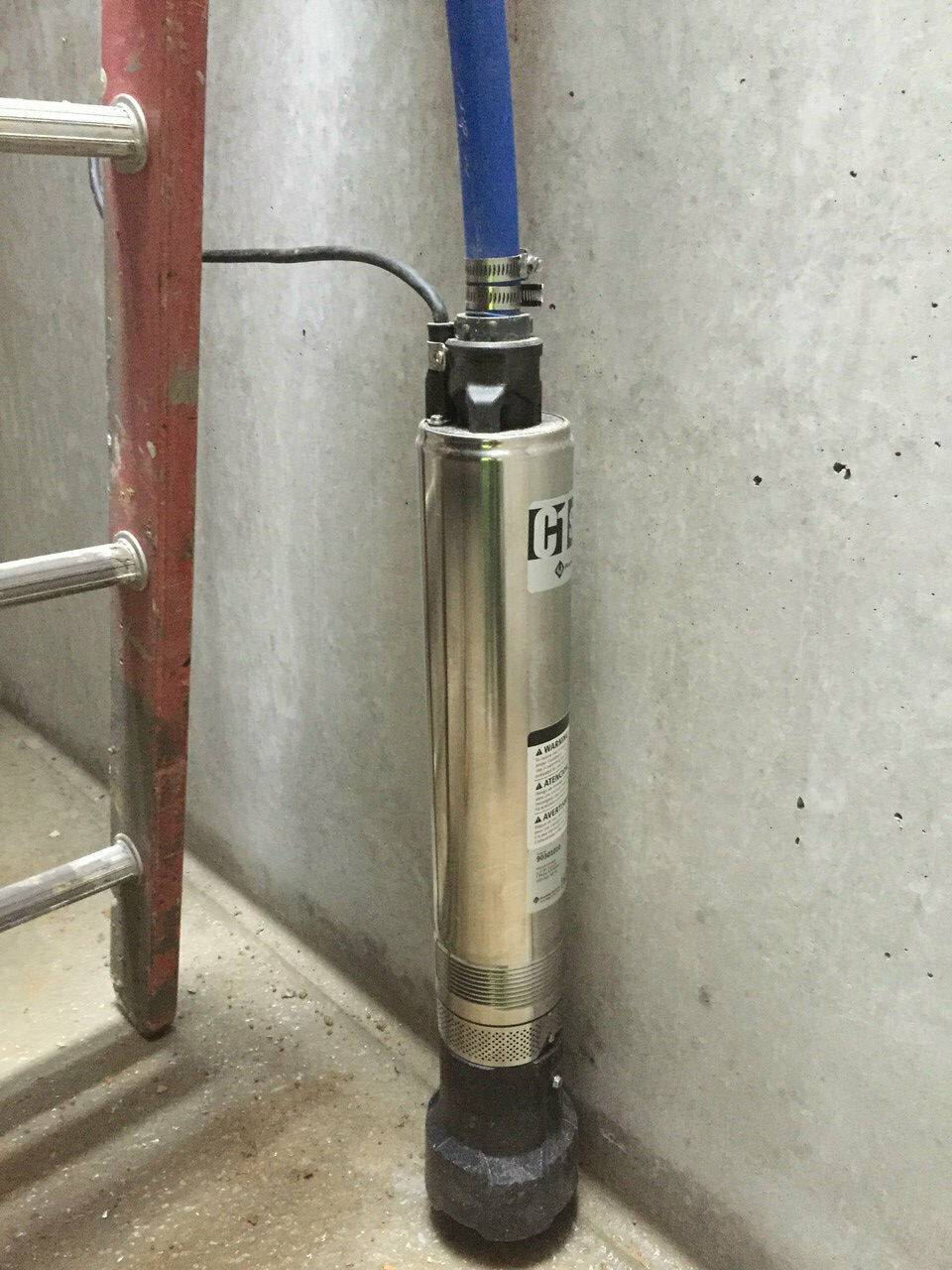 Franklin 10GPM 1/2HP Submersible Cistern Pump (115v or 230v) 